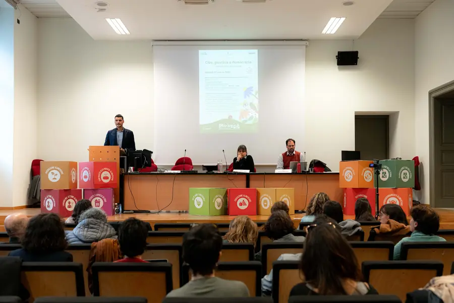 Biologica - foto 1 (Reportage)