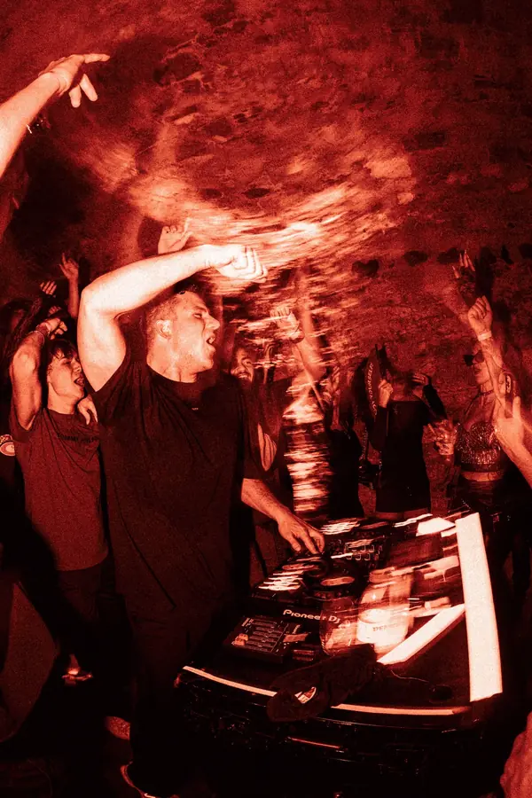 Density - foto 3 (Live)